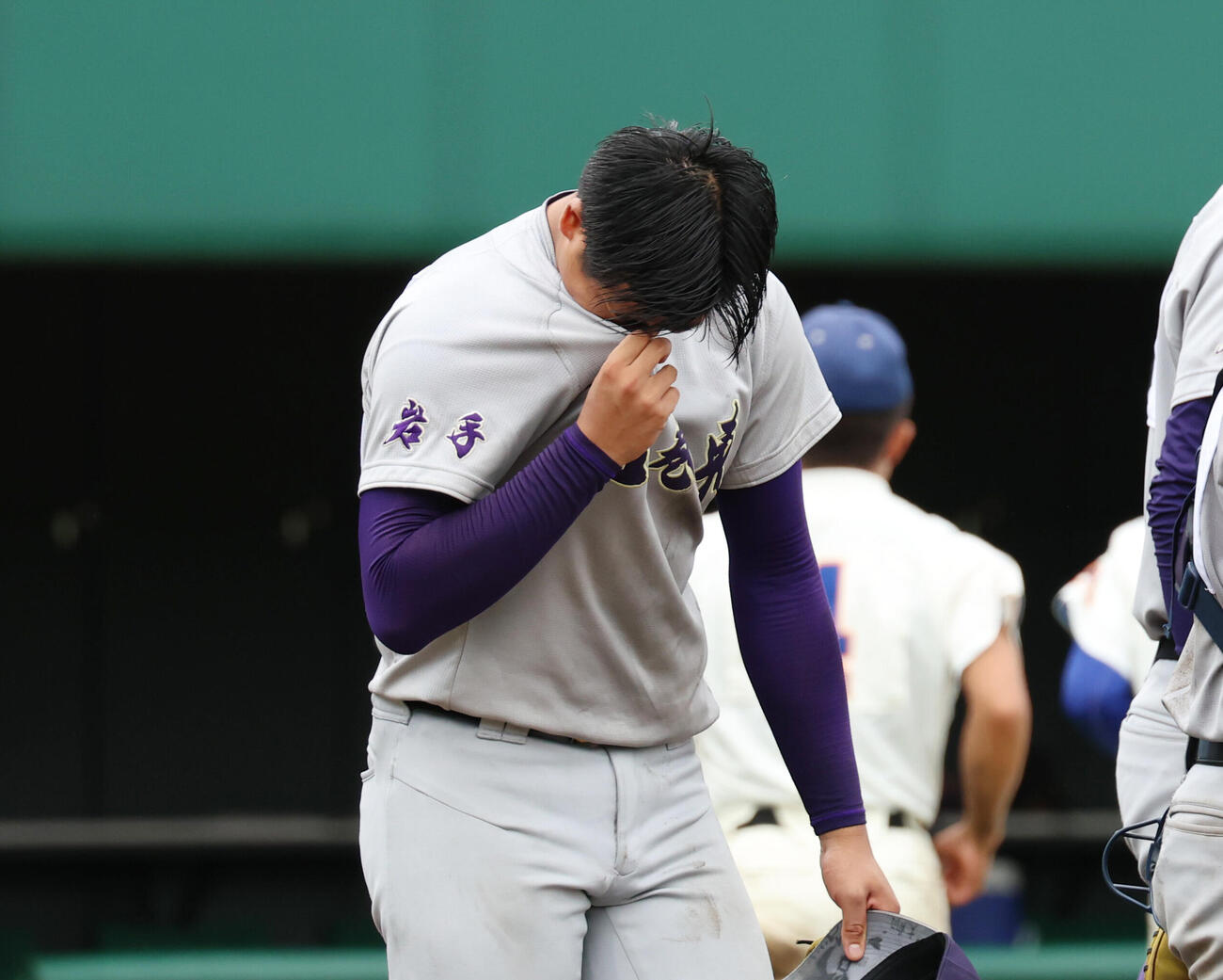 花巻東対盛岡大附　優勝し涙を見せる花巻東・古城大翔（（撮影・増田悦実）