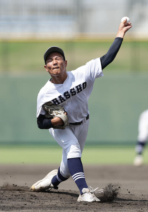 【高校野球】八幡商が15年ぶりＶ　辻出愛輝が先制２ラン、久保田渓五ら粘りの投球／滋賀