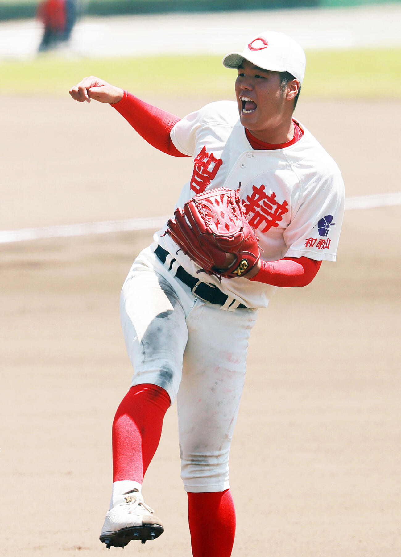 和歌山工対智弁和歌山　力投する智弁和歌山エース和気匠太（撮影・上山淳一）