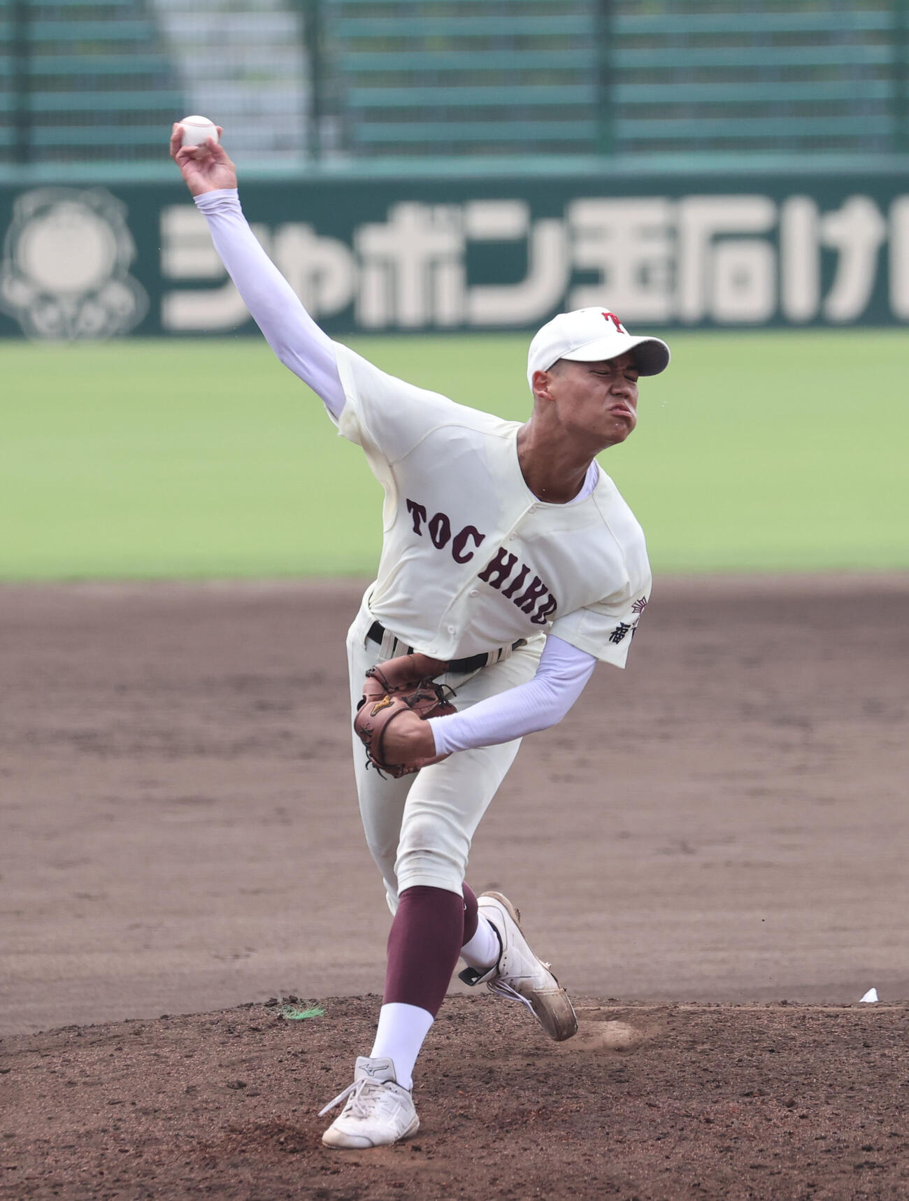 希望が丘対東筑　2番手として登板した東筑の深町光生（撮影・梅根麻紀）