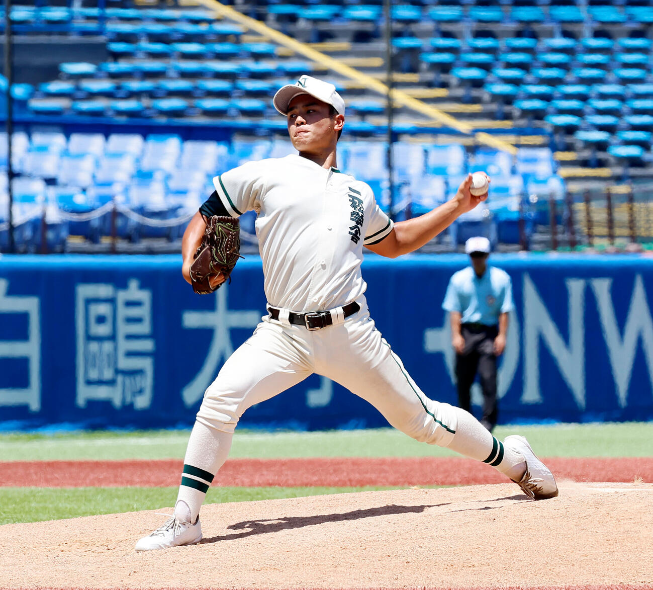 二松学舎大付対帝京　二松学舎大付の先発川島連十（撮影・山本朝陽）