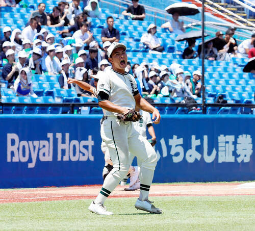 高校野球】二松学舎大付・応援団長に受け継がれるハチマキ「いい応援が