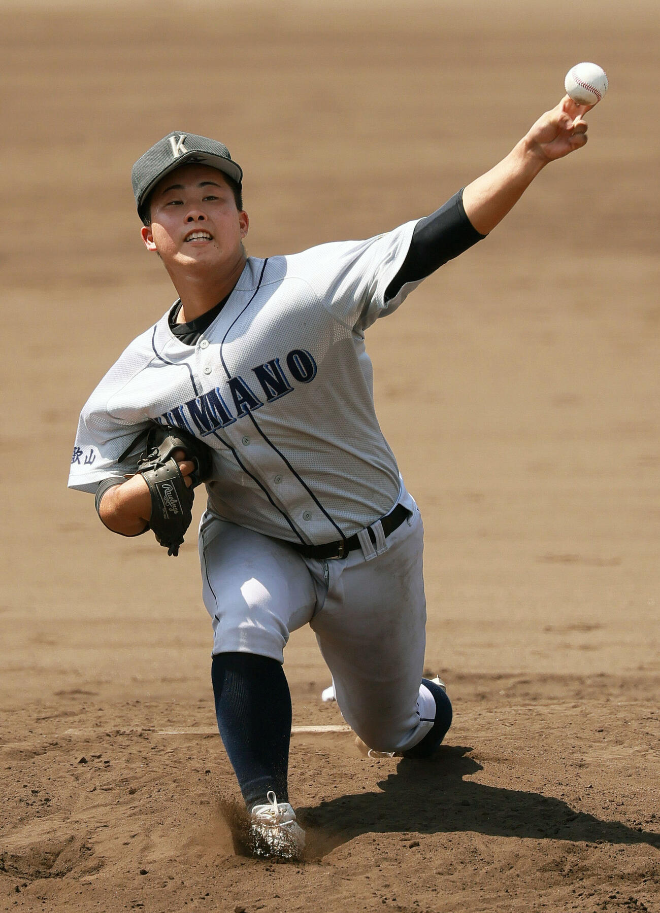 耐久対熊野　力投する熊野杉若寅示（撮影・上山淳一）
