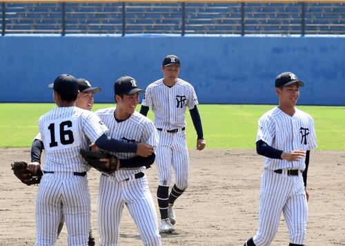 【高校野球】プロ注目の常葉大菊川・佐藤大介「勝てて良かった」エースの意地で２失点完投／静岡