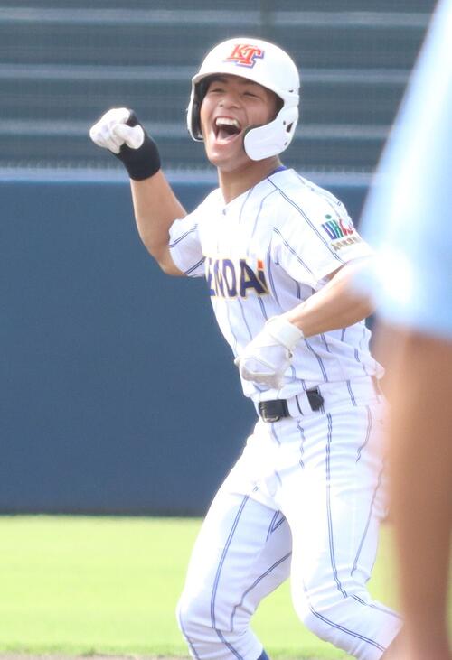 高校野球】健大高崎が白熱のシーソーゲーム制し、3年連続6度目の夏の