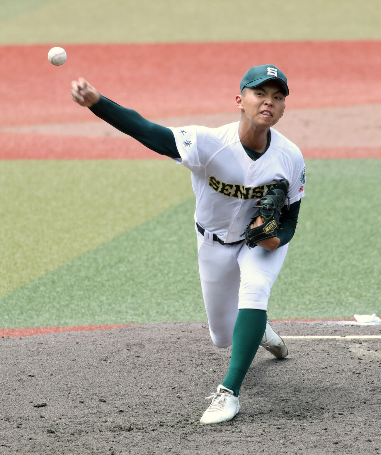 拓大紅陵対専大松戸　好投する専大松戸・門倉昂大（撮影・柴田隆二）