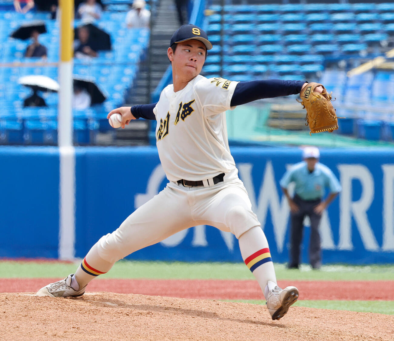 八王子実践対創価　力投する創価・平井勇征（撮影・山本朝陽）