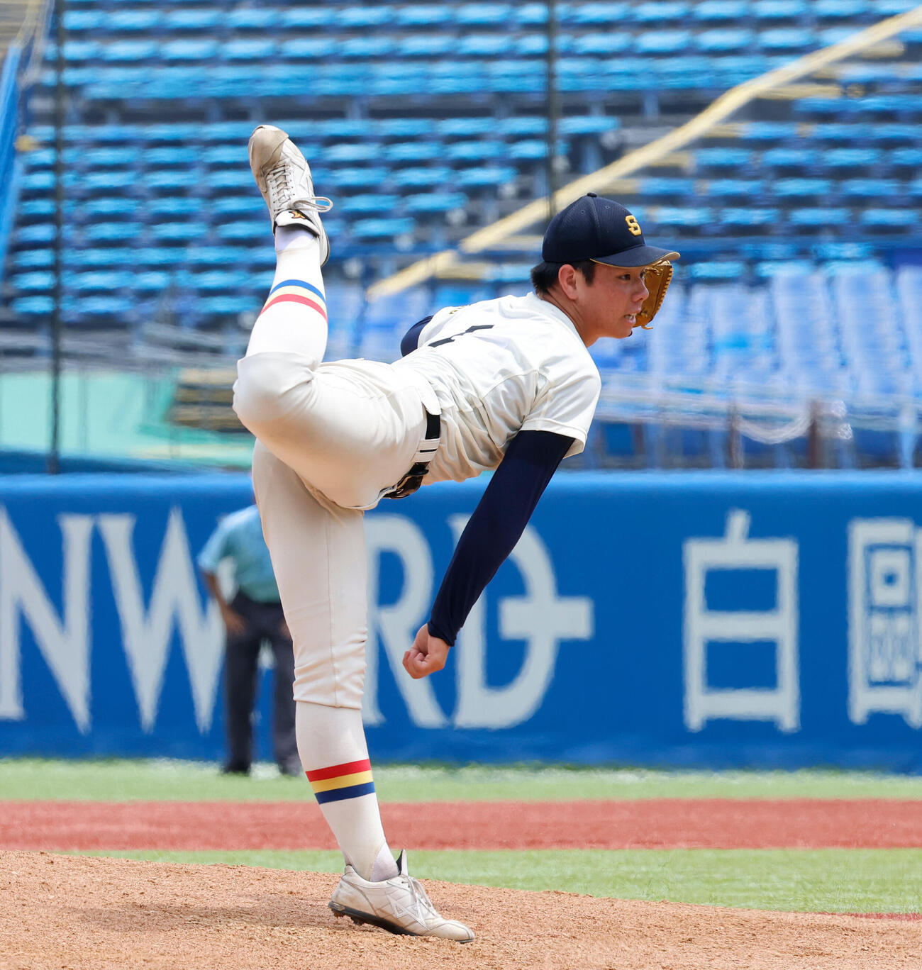八王子実践対創価　力投する創価・平井勇征（撮影・山本朝陽）