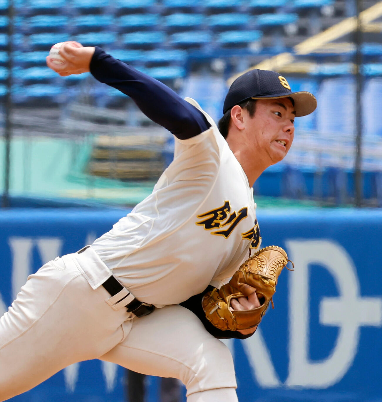 八王子実践対創価　力投する創価・平井勇征（撮影・山本朝陽）