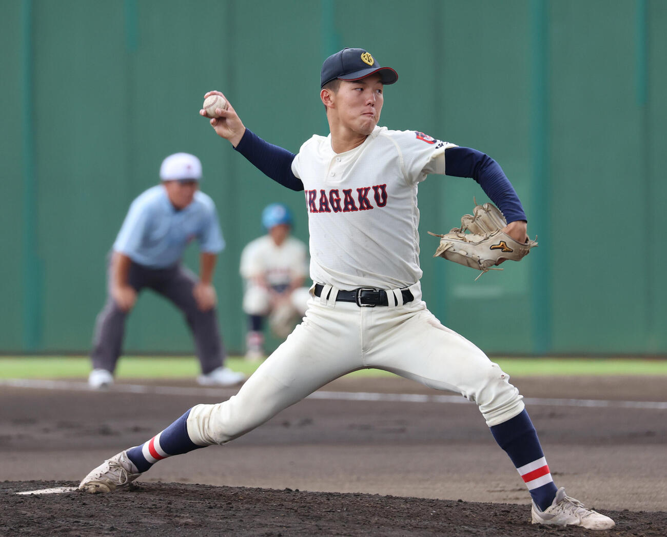 浦和学院対花咲徳栄　先発し力投する浦和学院・西村虎龍（撮影・増田悦実）