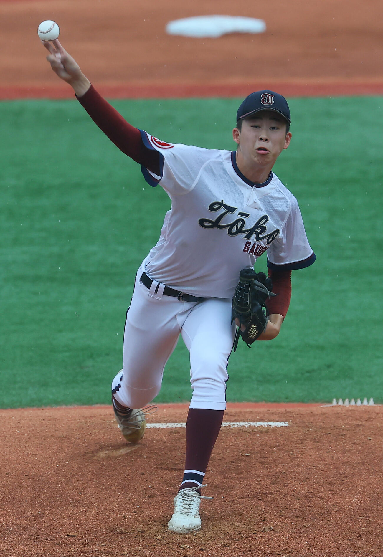 横浜対桐光学園　力投する桐光学園先発の林晃成（撮影・水谷安孝）