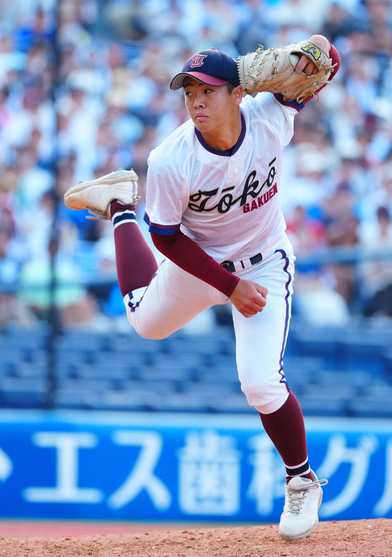 横浜対桐光学園　8回表、桐光学園3番手小山田尊琥（撮影・垰建太）