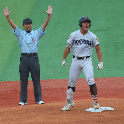 【高校野球】横浜・小野舜友「楽しいことより苦しいことのほうが多かった」主将の目に涙／神奈川