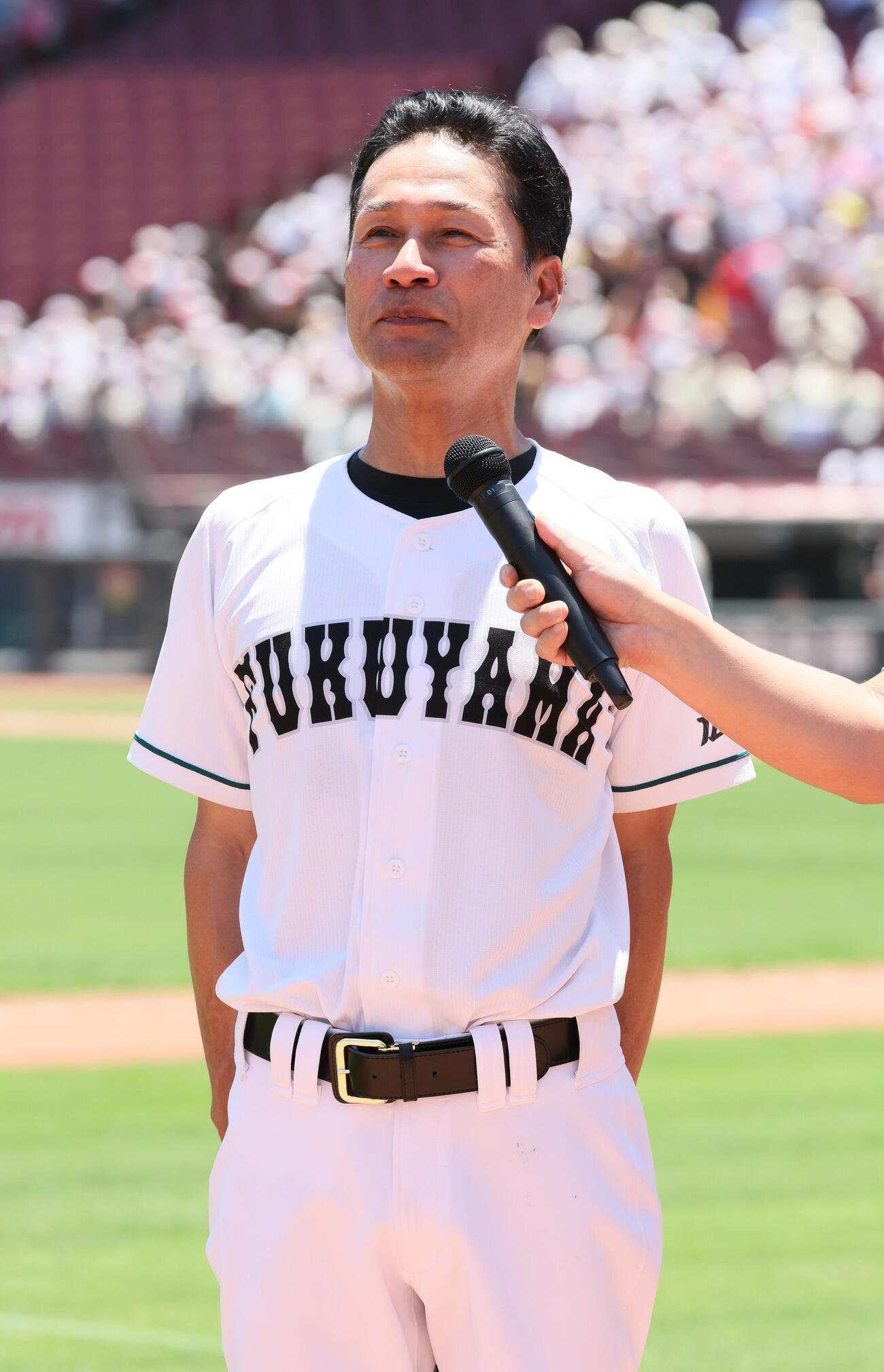 市立福山対広島商業　優勝監督インタビューを受ける市立福山の小田浩監督（撮影・加藤孝規）