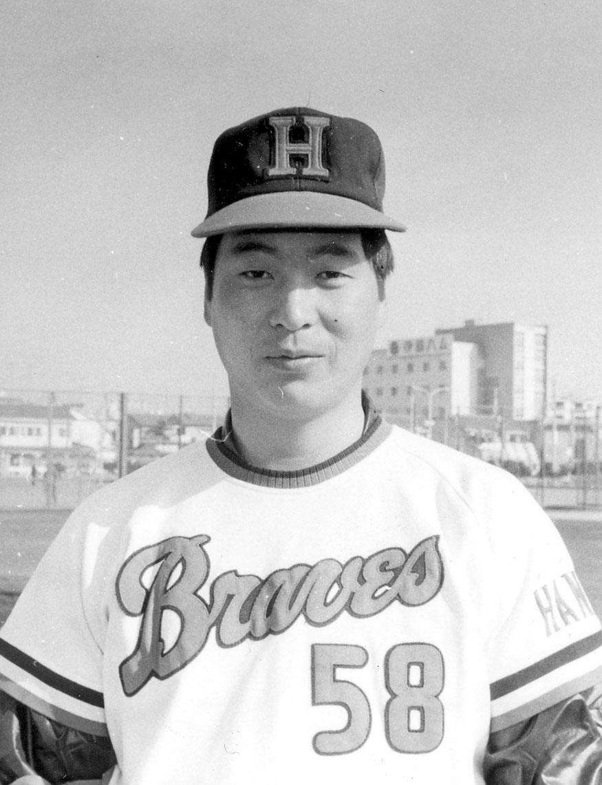 阪急時代の石田真さん＝1976年2月
