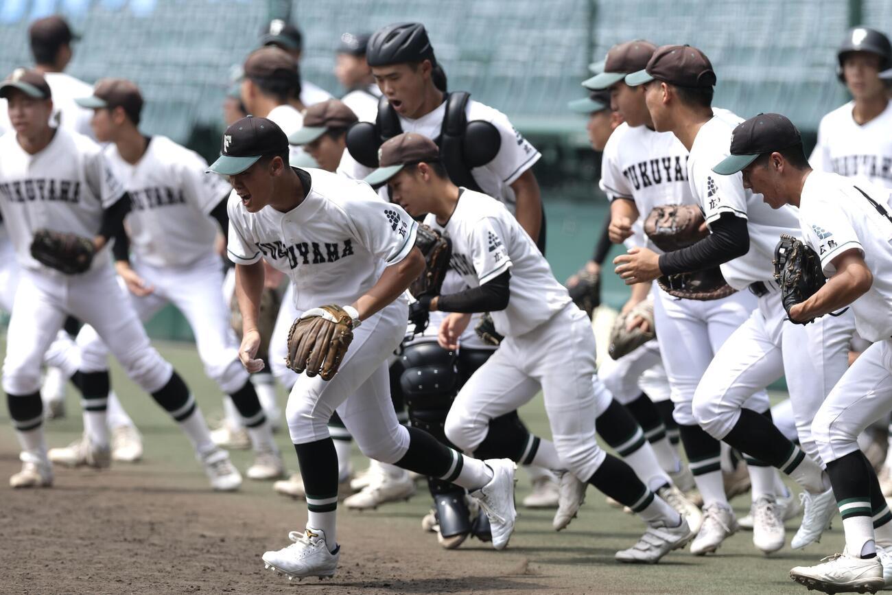 甲子園練習に臨む福山の選手たち（撮影・前田充）