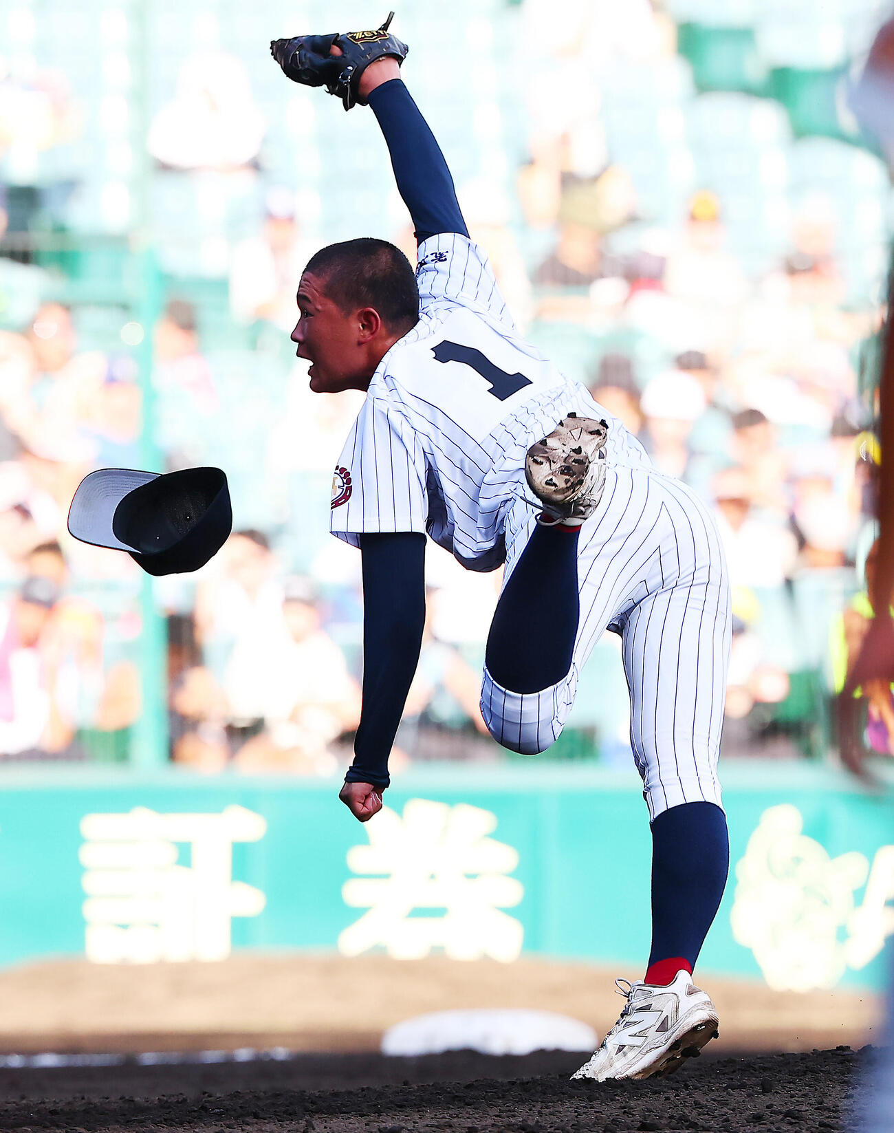 有明対立命館宇治　力投する有明・斉藤遼太郎（撮影・野上伸悟）