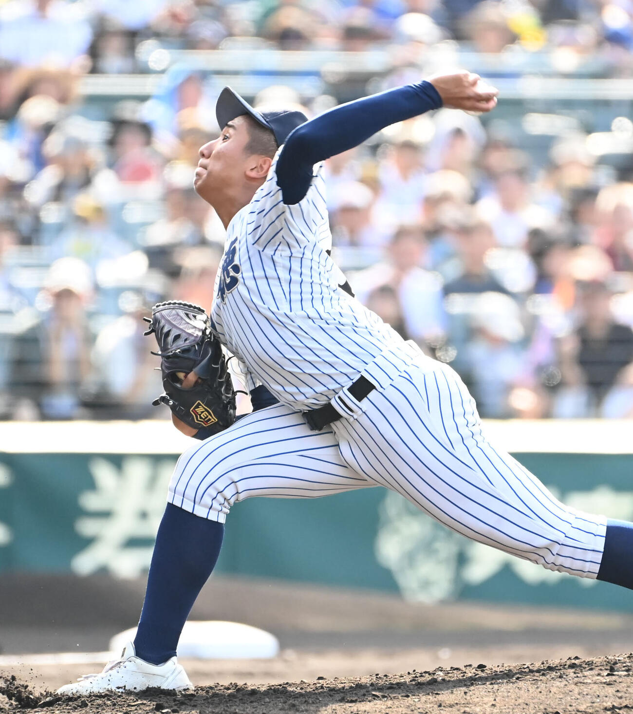 明徳義塾対日南学園　明徳義塾先発の藤本優善（撮影・石井愛子）