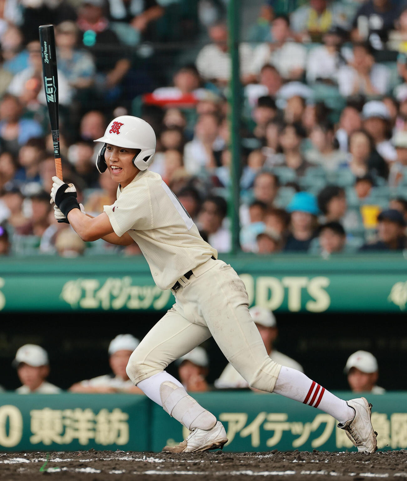 仙台育英対拓大紅陵　2回裏拓大紅陵2死三塁、山辺颯は左前適時打を放つ（撮影・上山淳一）