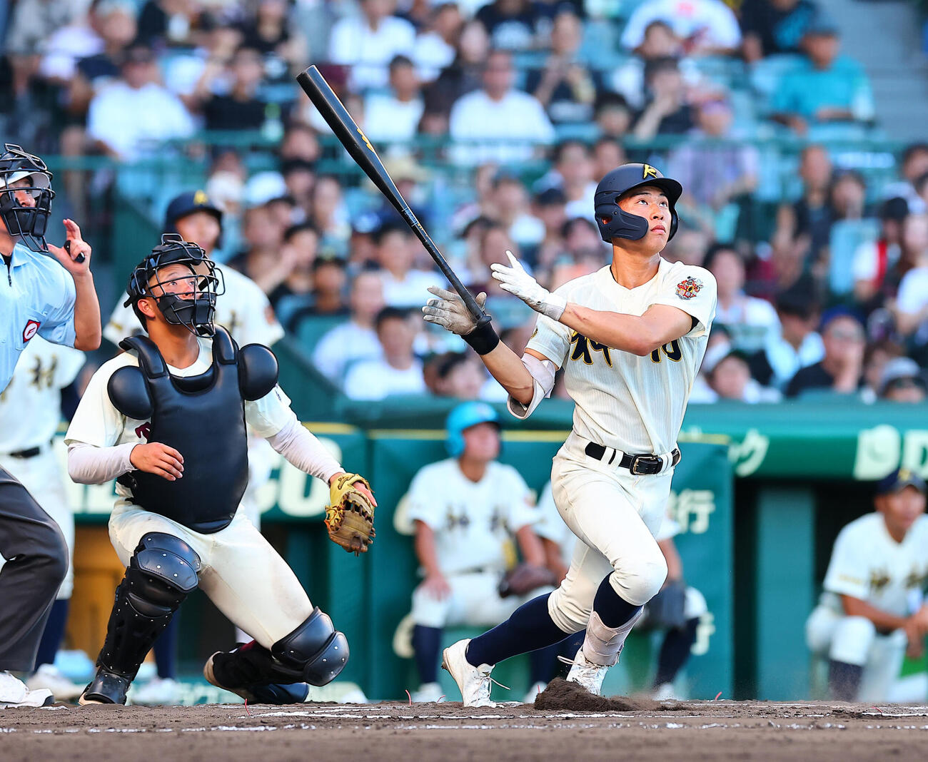東筑対神村学園　6回裏神村学園1死、本塁打を放つ田中翔大（撮影・野上伸悟）