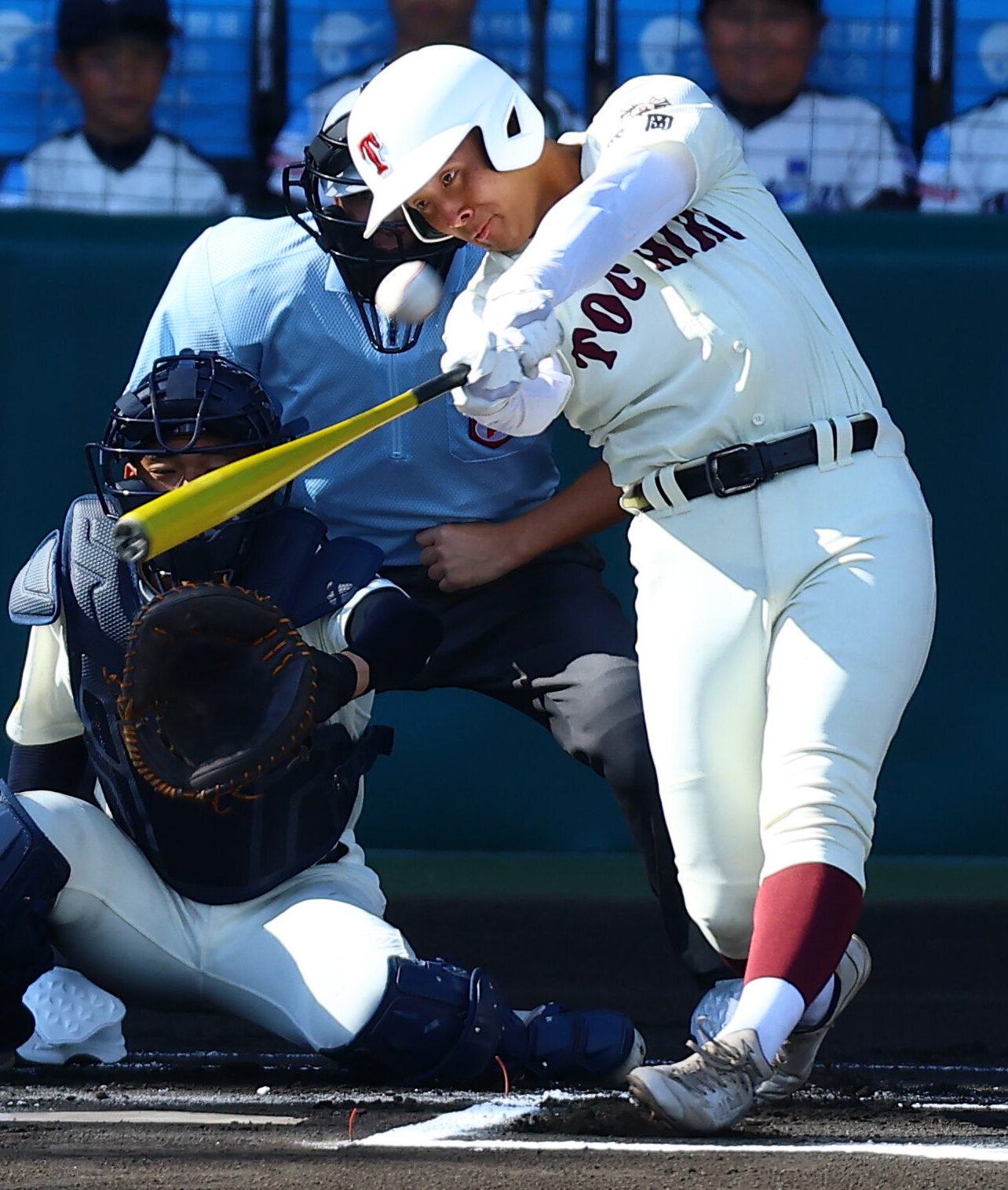 東筑対神村学園　1回表東筑無死、先頭打者本塁打を放つ東筑・平山護（撮影・上田博志）