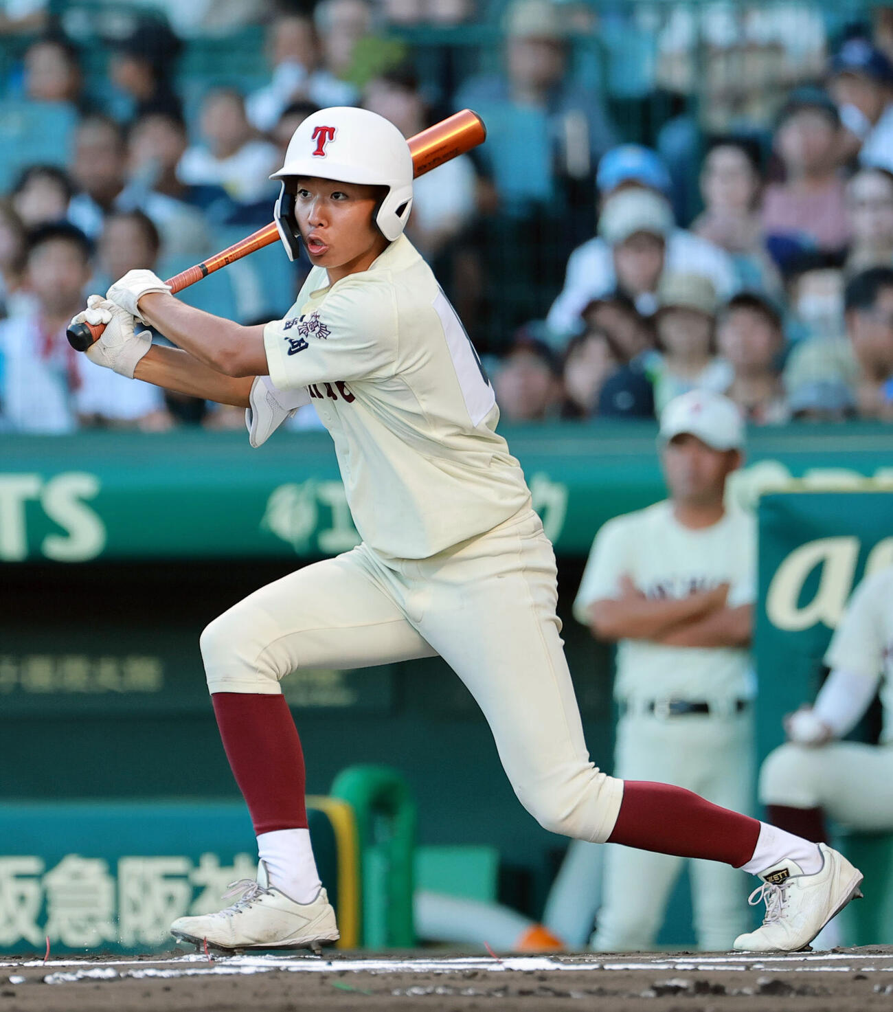 東筑対神村学園　6回表東筑2死、安打を放つ中谷遼（撮影・上山淳一）