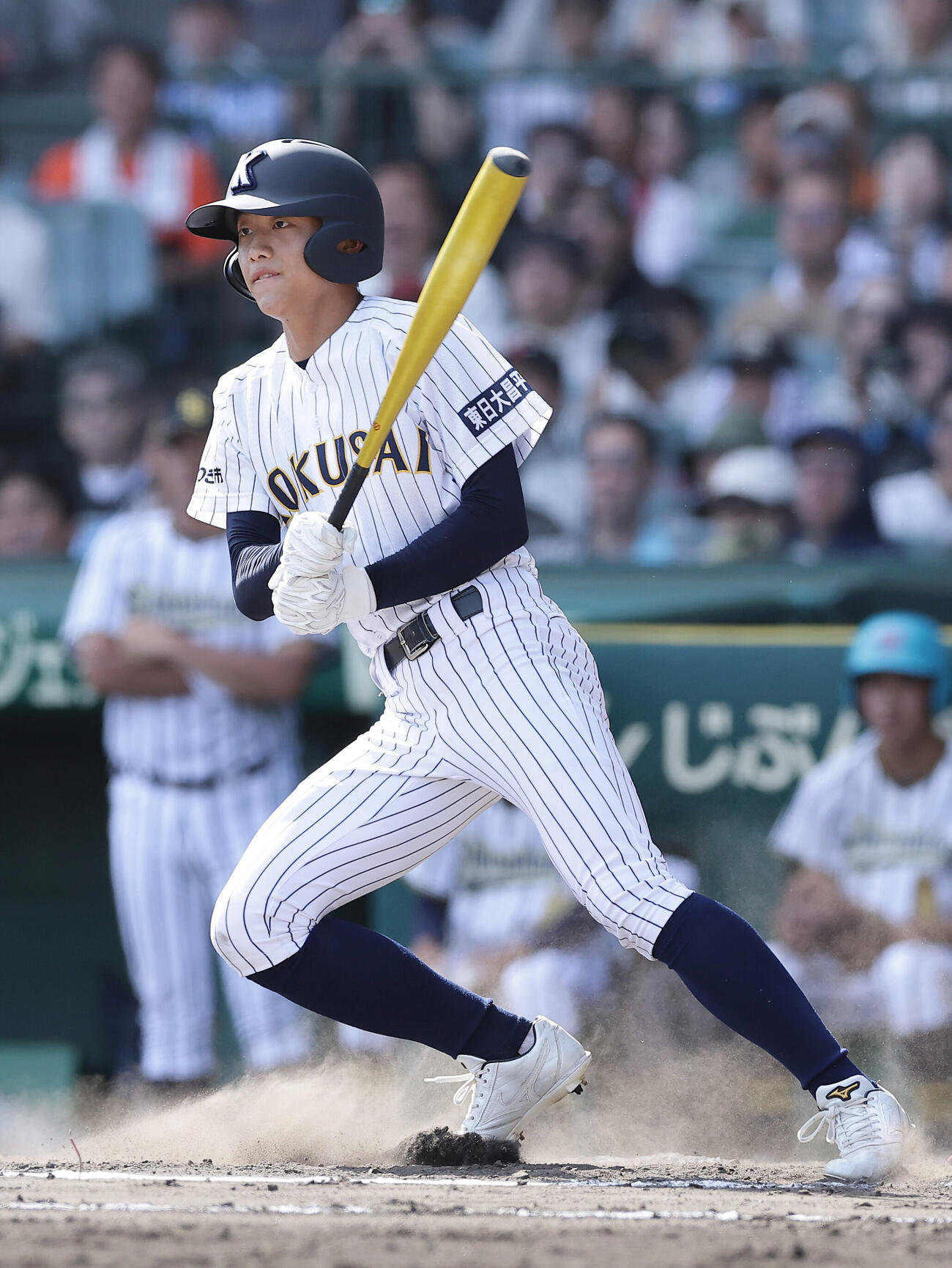 東日本国際大昌平対白樺学園　9回表東日本国際大昌平2死一、二塁、勝ち越し適時打を放つ入ケ町隼仁（撮影・前田充）