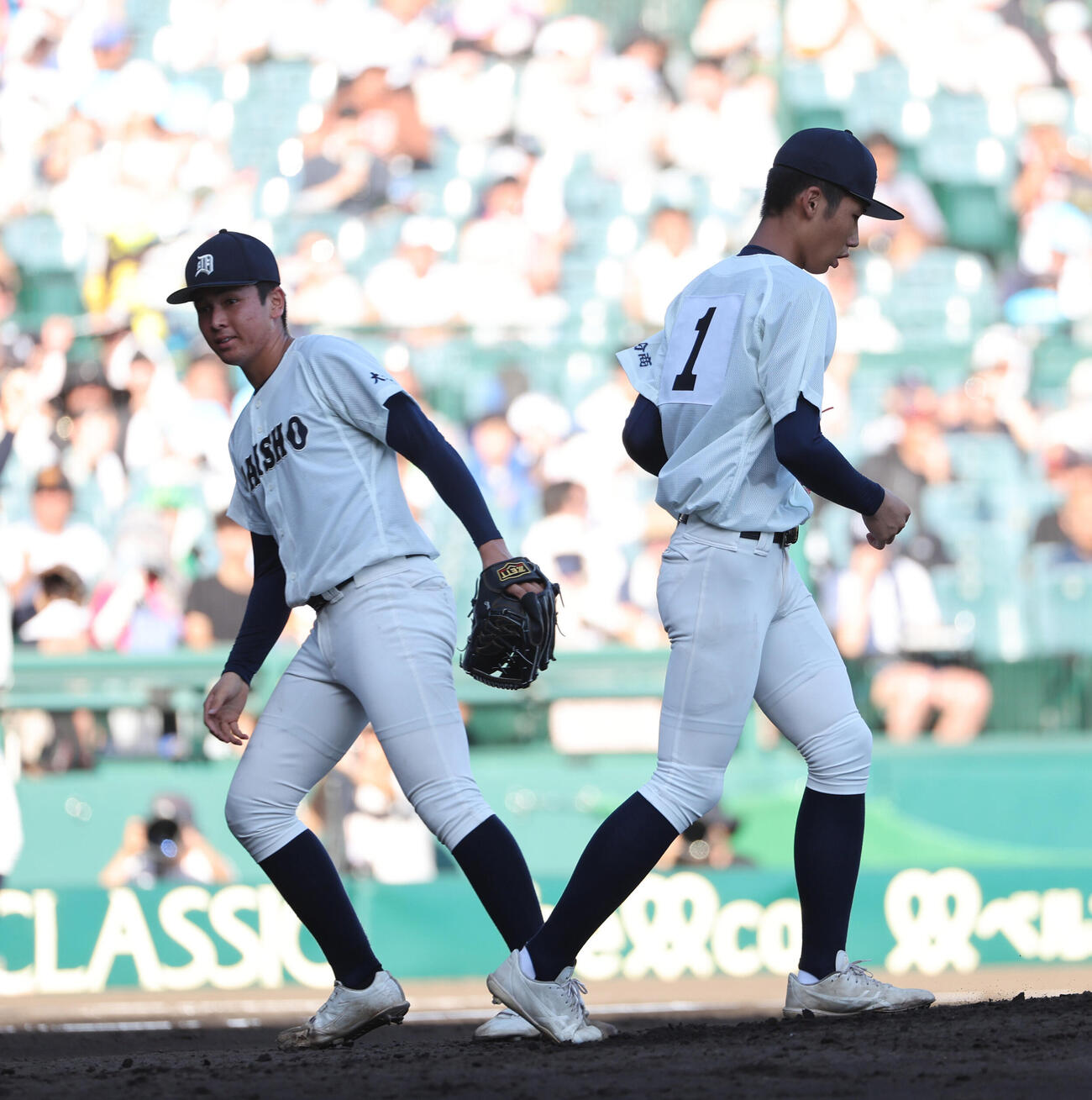 日本文理対大分商　3回途中から指名打者で先発していた大分商平田玲翔が米田泰志に代わって登板（撮影・西尾就之）