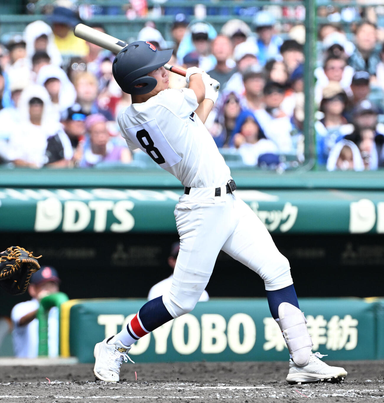岡山学芸館対鳥取城北　3回裏鳥取城北2死三塁、山崎寛大は適時打を放つ（撮影・石井愛子）