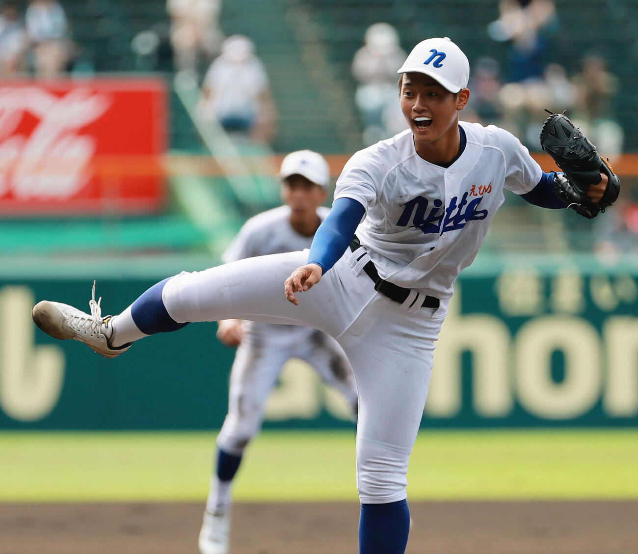 花巻東対新田　力投を見せる新田エース築山朔弥（撮影・上山淳一）