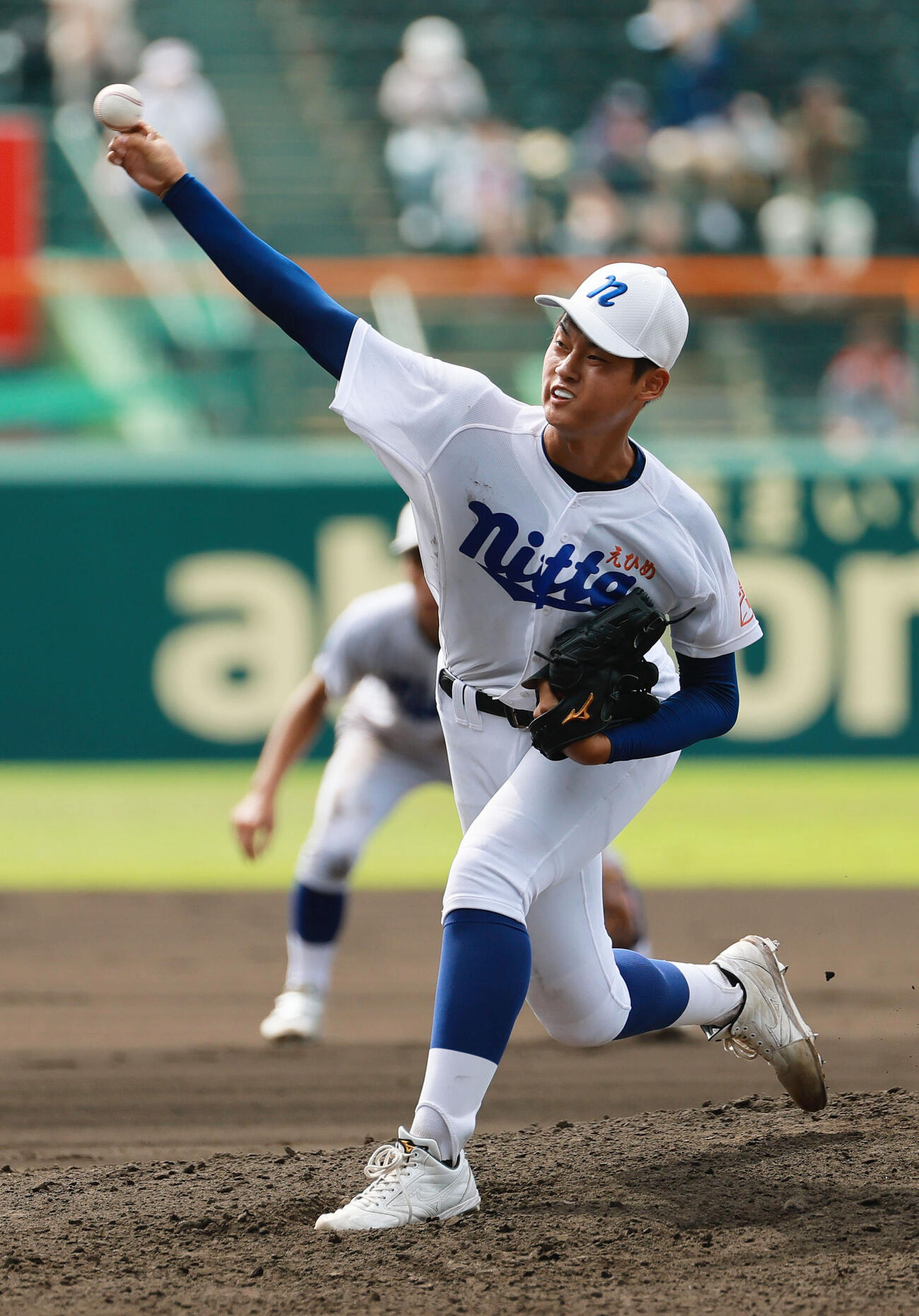 花巻東対新田　力投を見せる新田エース築山朔弥（撮影・上山淳一）