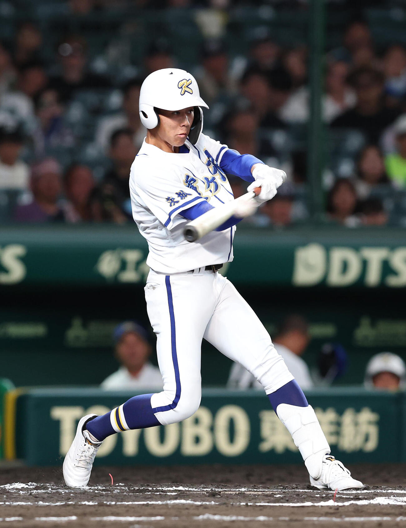 霞ケ浦対中京　6回表霞ケ浦2死一、二塁、野口空真は右前適時打を放つ（撮影・白石智彦）