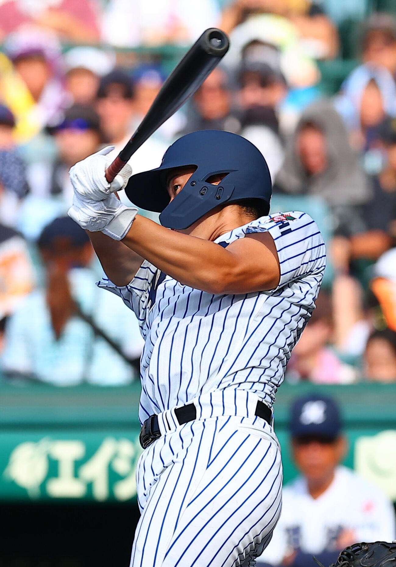 明徳義塾対日南学園　1回表明徳義塾2死二塁、先制適時安打を放つ里山楓馬（撮影・野上伸悟）