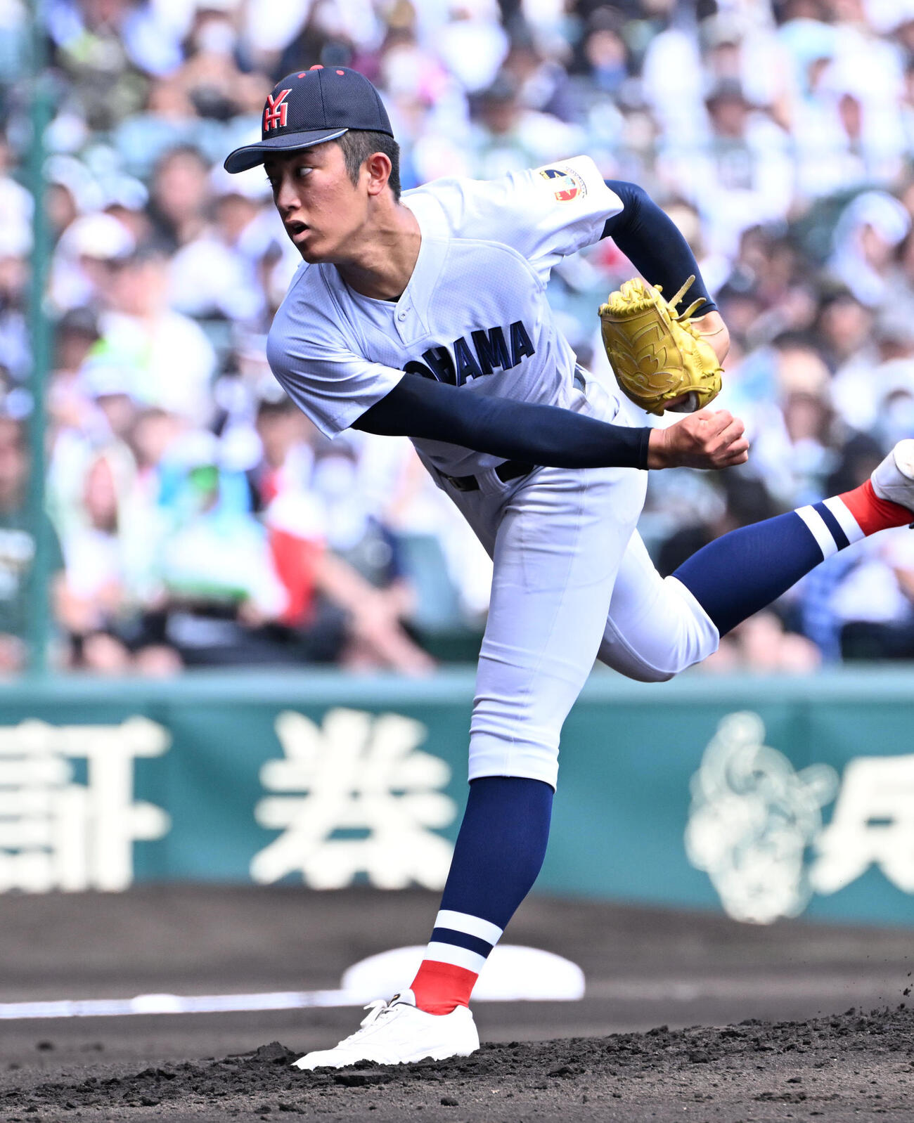 横浜対沖縄尚学　横浜先発の織田翔希（撮影・石井愛子）