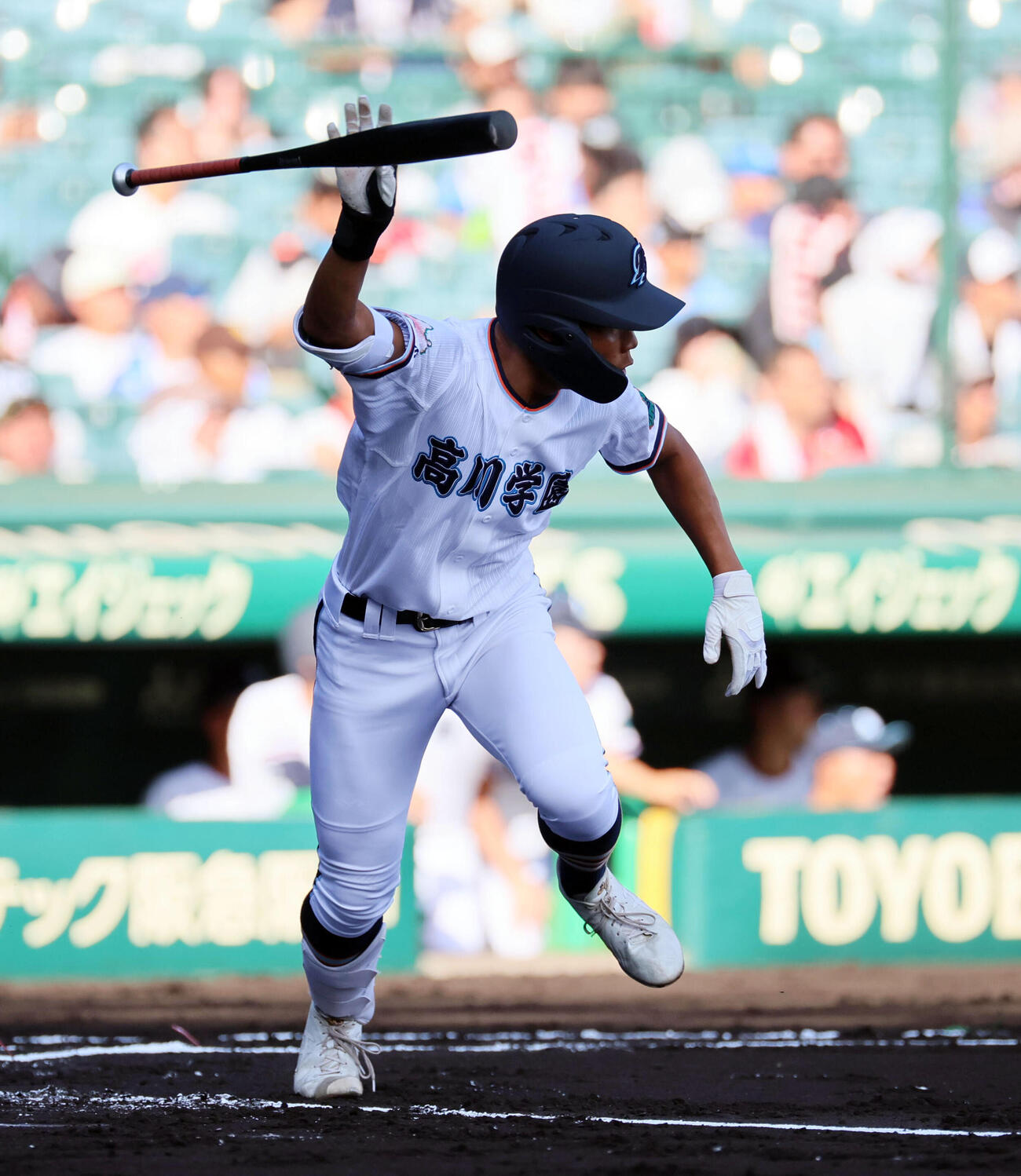 高川学園対高岡商　1回表高川学園2死、高川学園・三沢弦汰は安打を放つ（撮影・宮崎幸一）