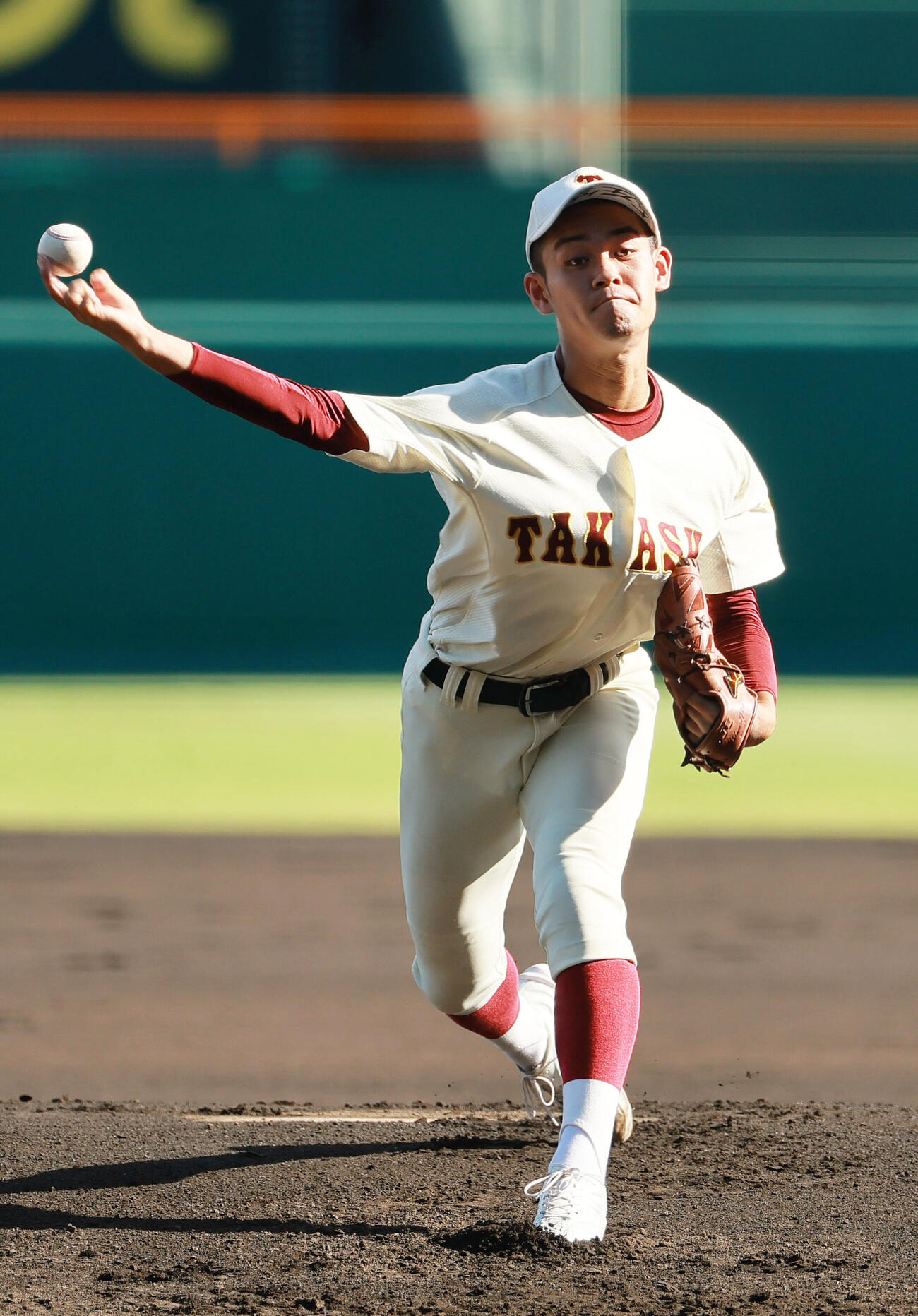 高川学園対高岡商　高岡商先発の小久保大輔（撮影・上山淳一）