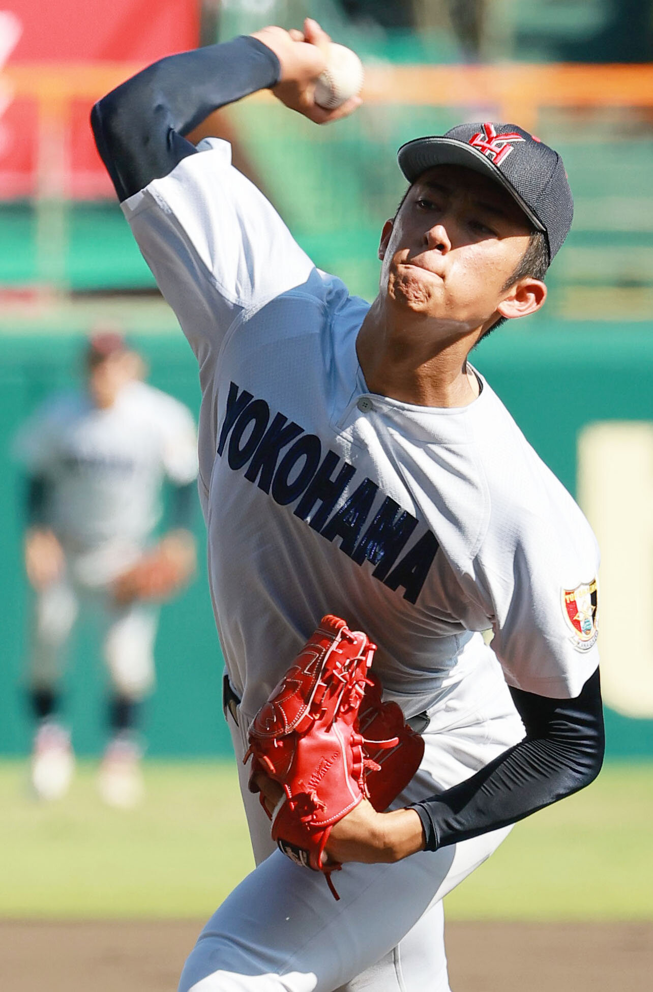 横浜対沖縄尚学　6回、力投する横浜エース織田翔希（撮影・上山淳一）