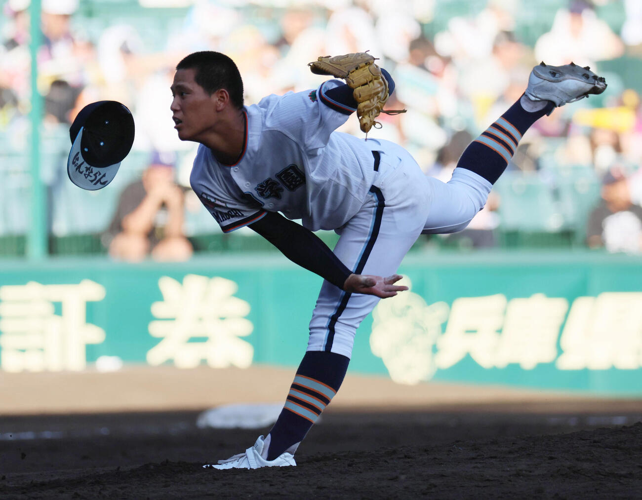 高川学園対高岡商　完投勝利を挙げた高川学園・木下瑛二（撮影・宮崎幸一）