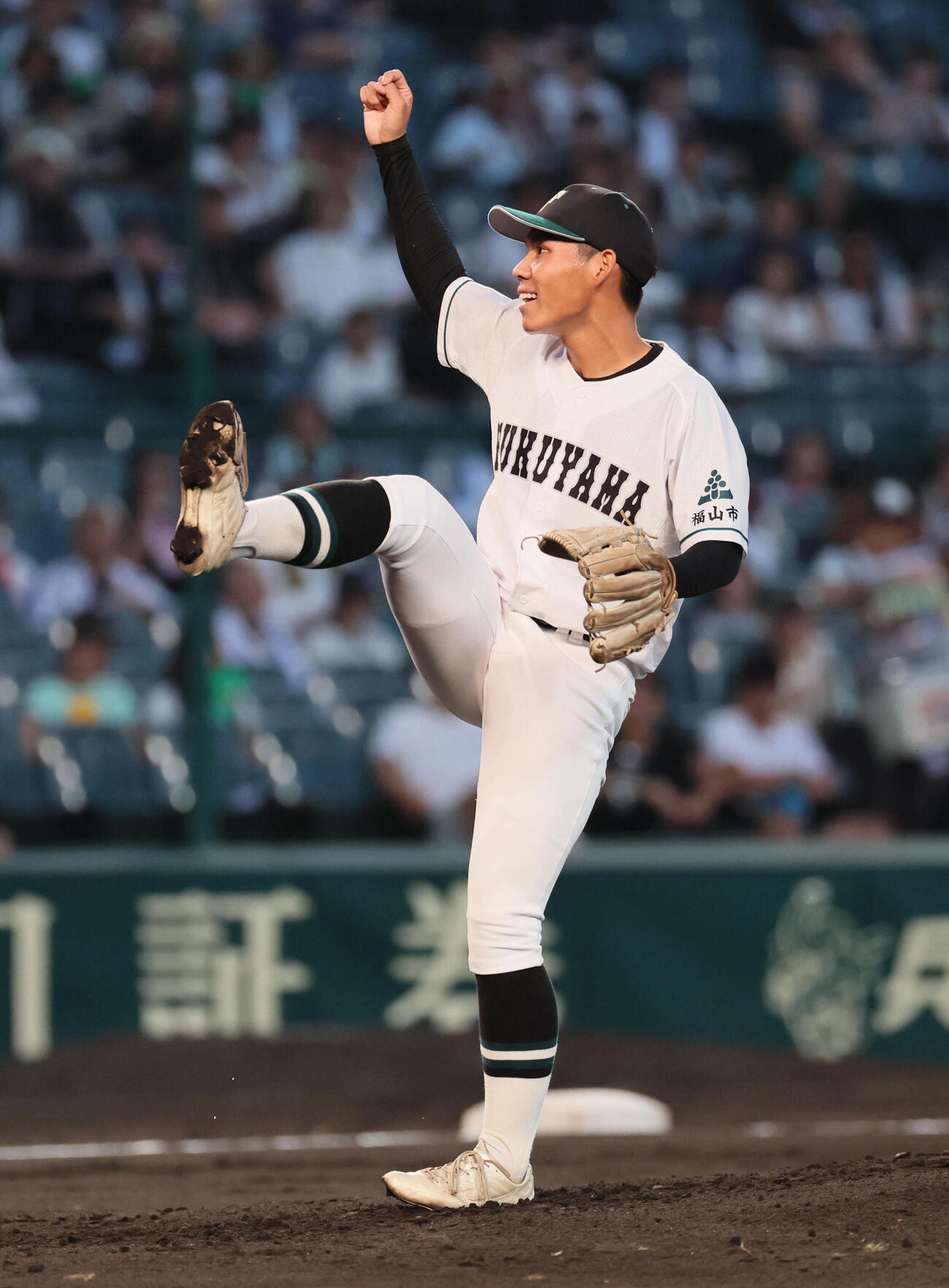 天理対福山　福山先発の来山凌也（撮影・宮崎幸一）