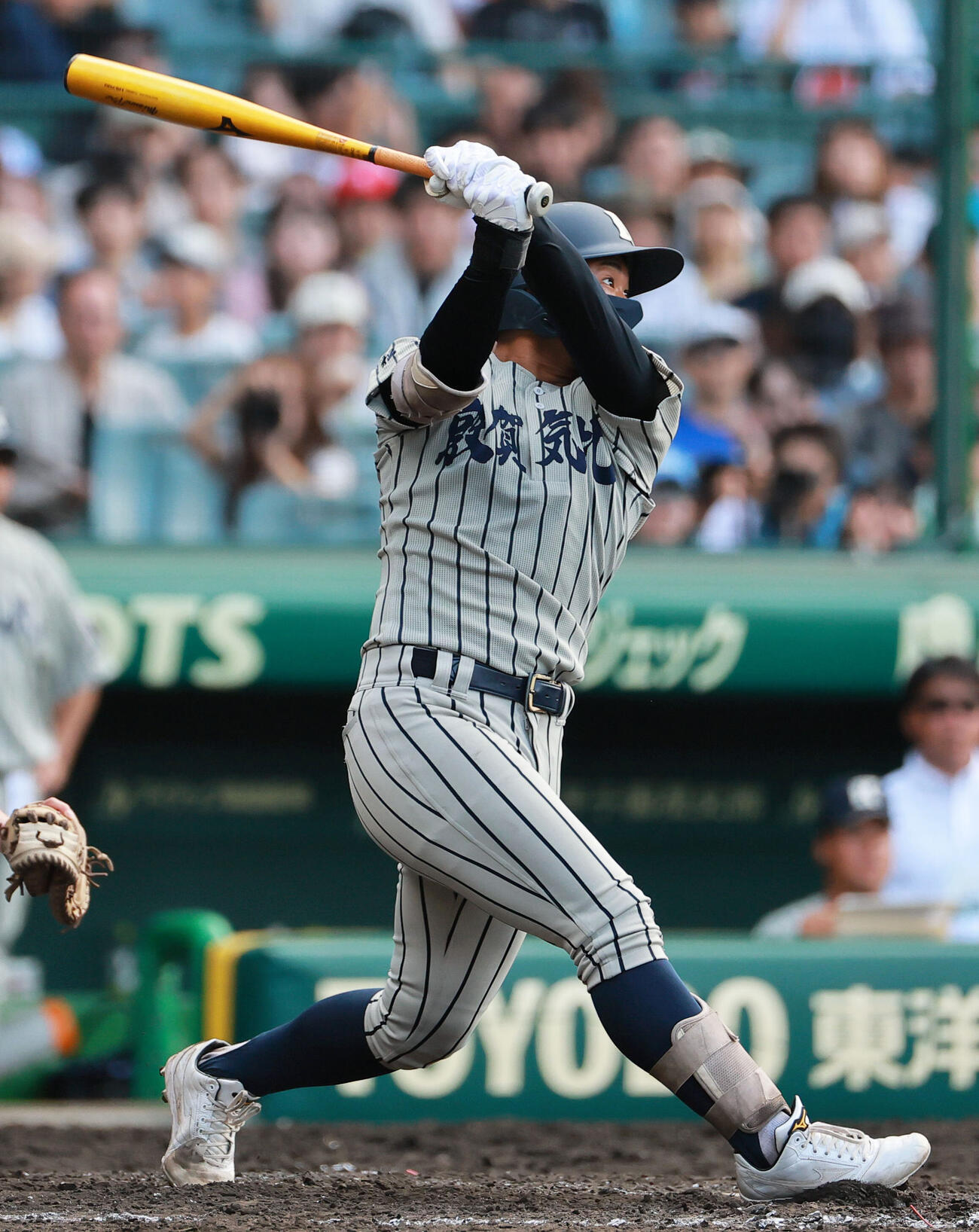 敦賀気比対横手　4回表敦賀気比2死二塁、辻琉成は中越え適時二塁打を放つ（撮影・上山淳一）