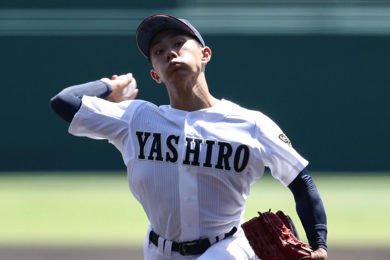 智弁和歌山対社　先発登板する社・岩井秀耶（撮影・河田真司）