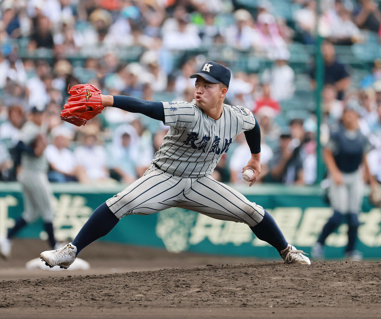 敦賀気比対横手　6回裏に登板する敦賀気比2番手の鶴田啓人（撮影・上山淳一）