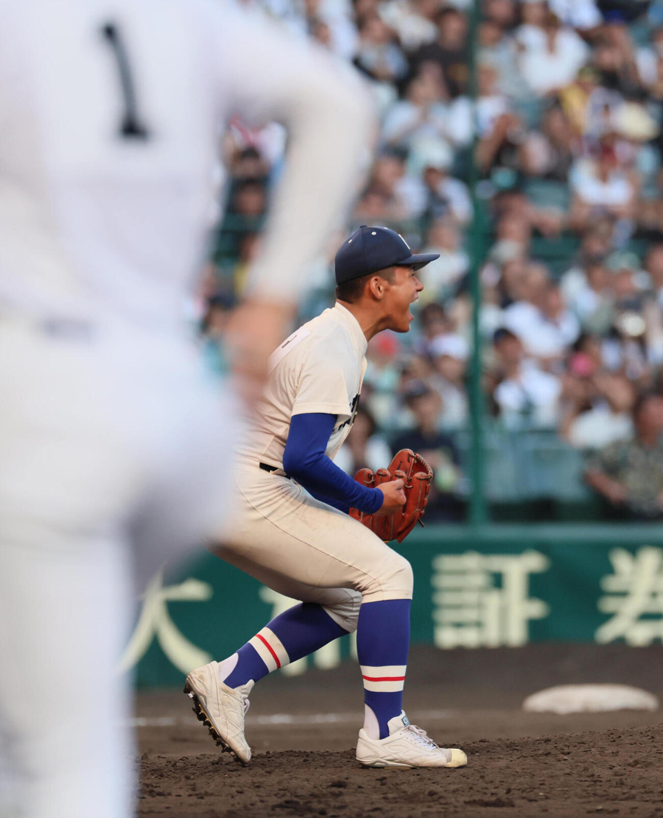 履正社対享栄　履正社・木村颯は167球の力投で完投勝利を挙げてガッツポーズ（撮影・宮崎幸一）