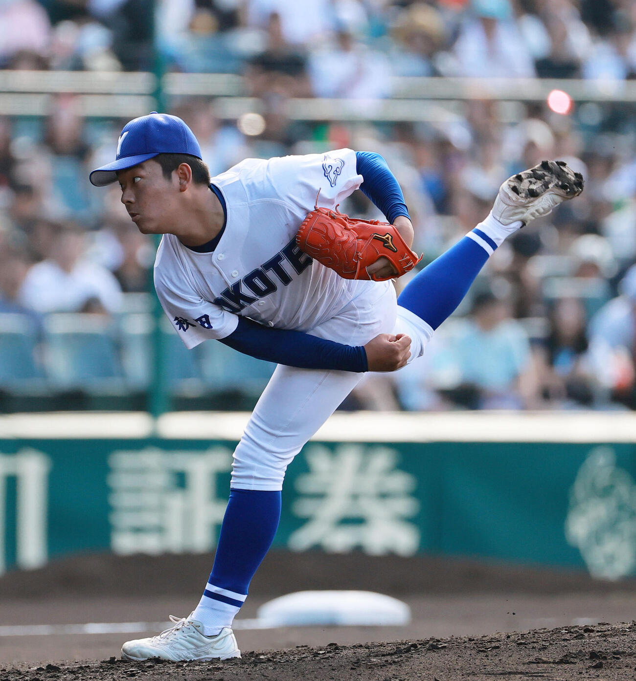 敦賀気比対横手　横手先発の佐藤宙斗（撮影・上山淳一）
