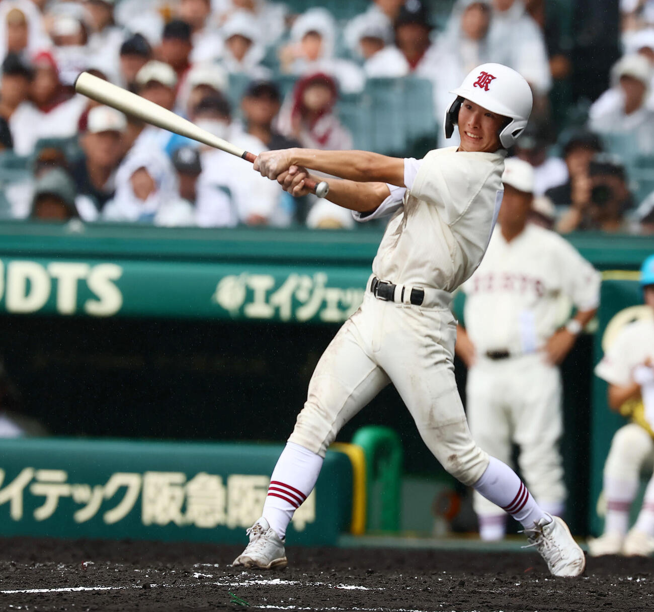 拓大紅陵対佐賀商　4回表拓大紅陵1死一、二塁、阪本幹太は左越え適時二塁打を放つ（撮影・加藤哉）
