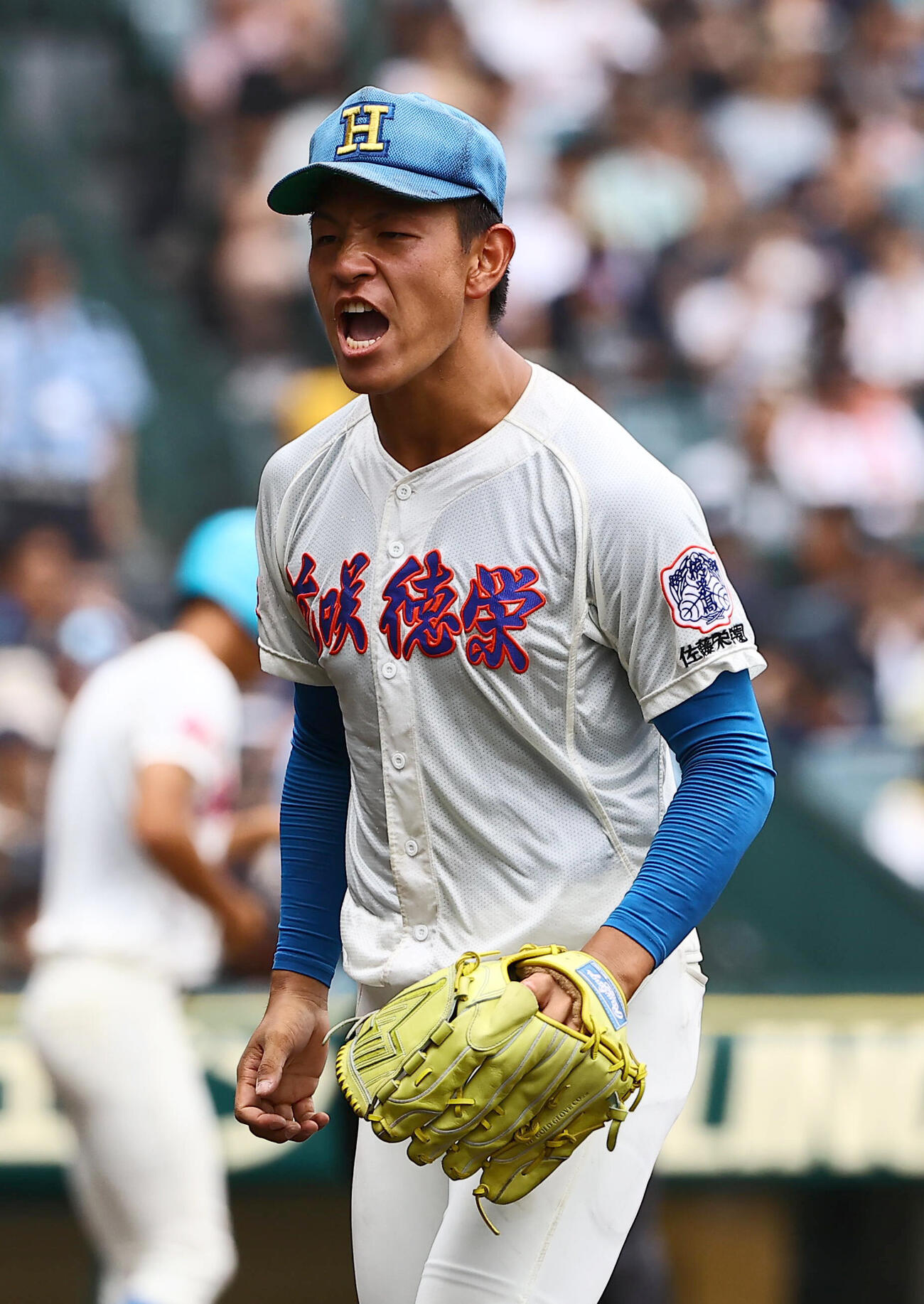 花咲徳栄対仙台育英　5回裏仙台育英2死一、二塁、小久保颯弥から三振を奪い雄たけびを上げる花咲徳栄・黒川凌大（撮影・上田博志）