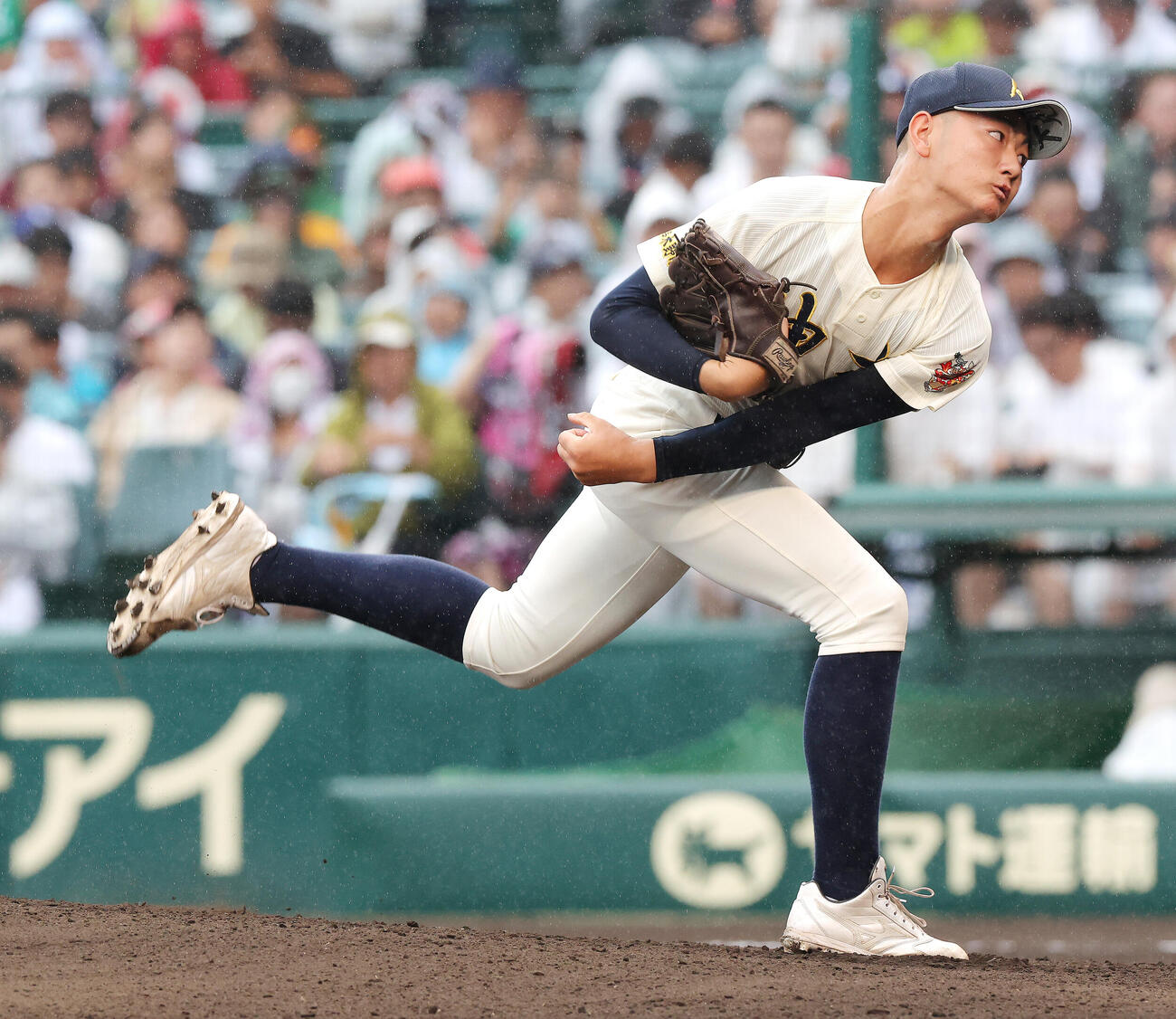 佐野日大対神村学園　先発登板で力投する神村学園・松永遙人（撮影・河田真司）
