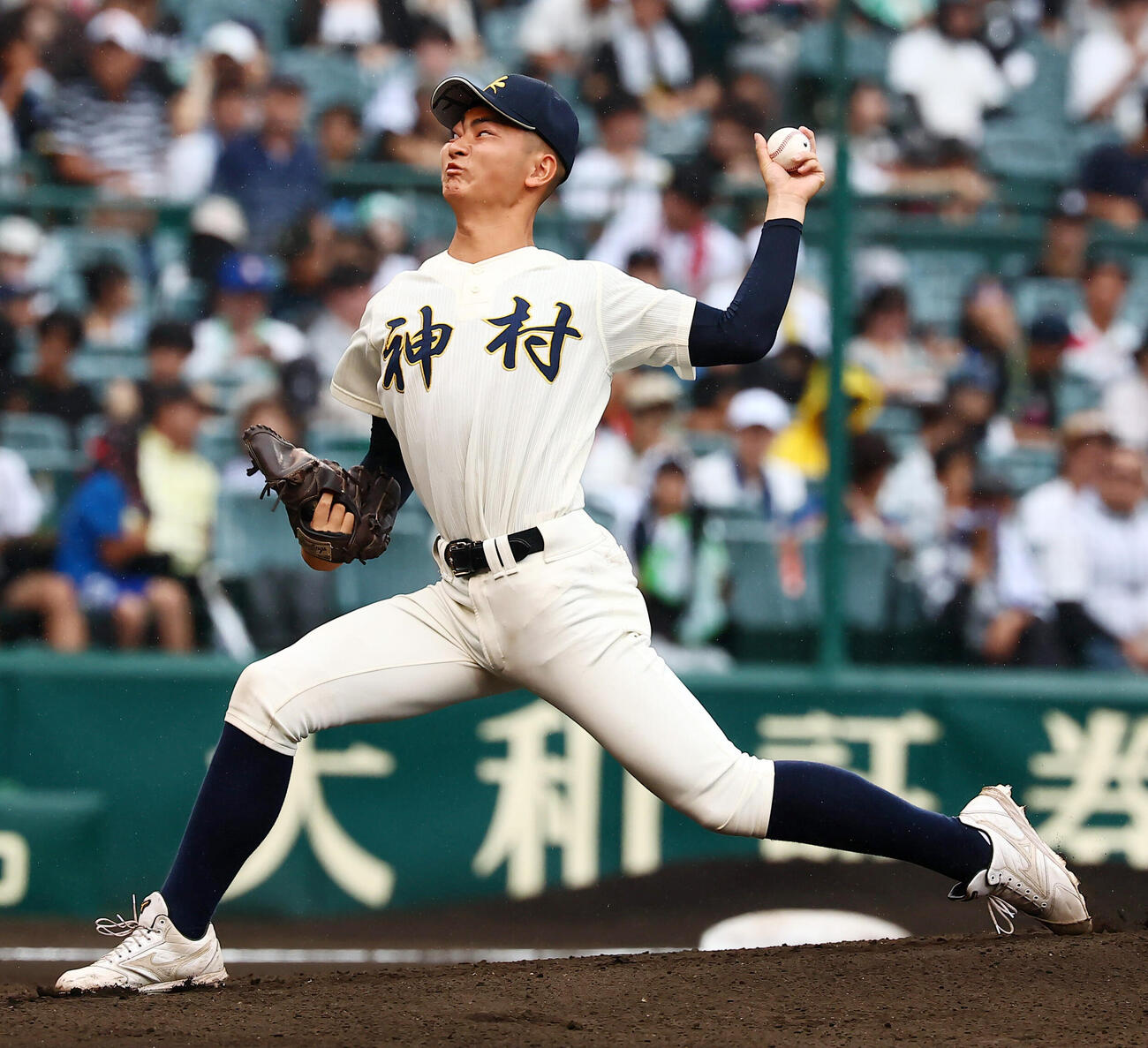 佐野日大対神村学園　佐野日大戦に先発する神村学園の松永遥斗（撮影・加藤哉）