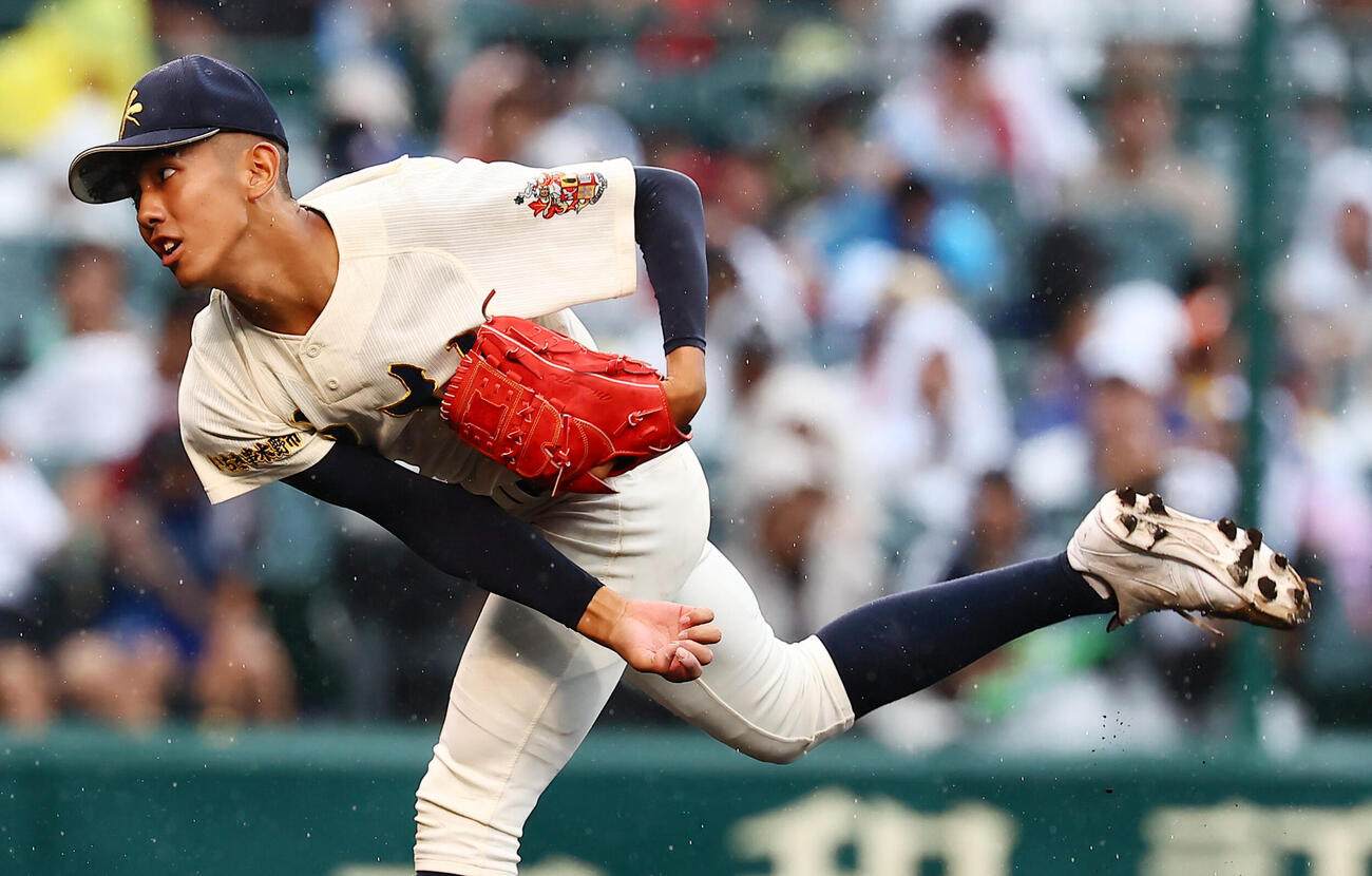 佐野日大対神村学園　神村学園2番手で登板する龍頭汰樹（撮影・加藤哉）