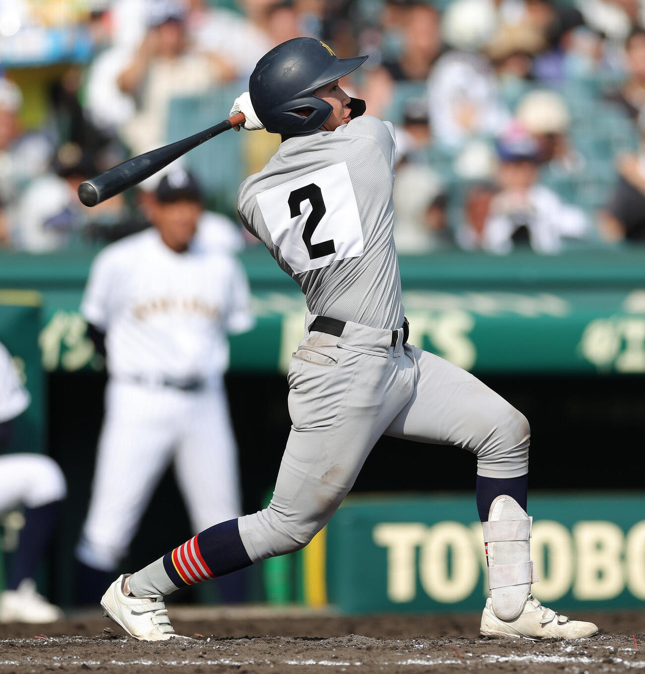 青森山田対東日本国際大昌平　5回表青森山田無死、三塁打を放つ沖野悠雅（撮影・河田真司）